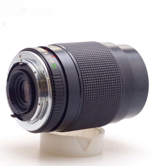 YASHICA MC Zoom 28-80/3.9-4.9