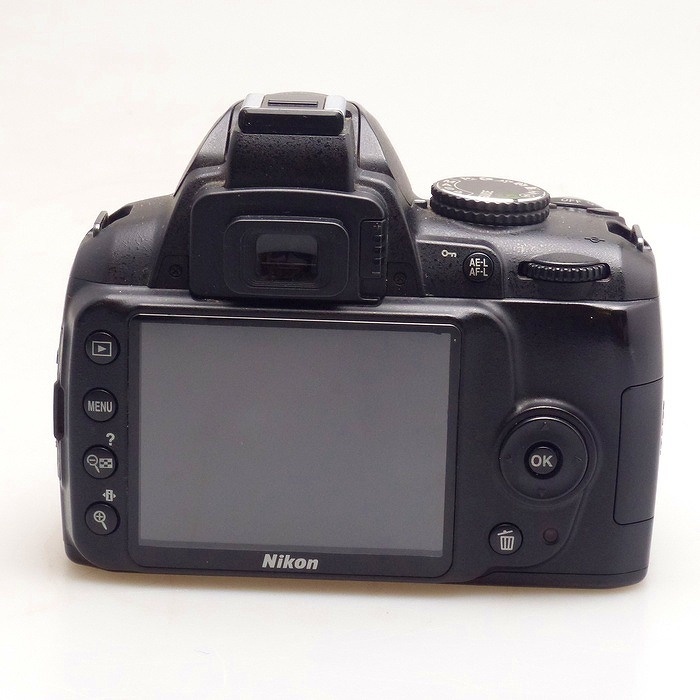 ニコン D3000
