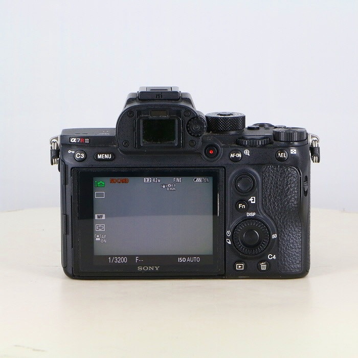 ソニー α7RIII (ILCE-7RM3) ボデイ