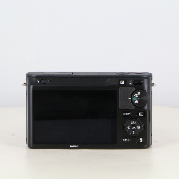 ニコン 1 J1+10/2.8レンズセット