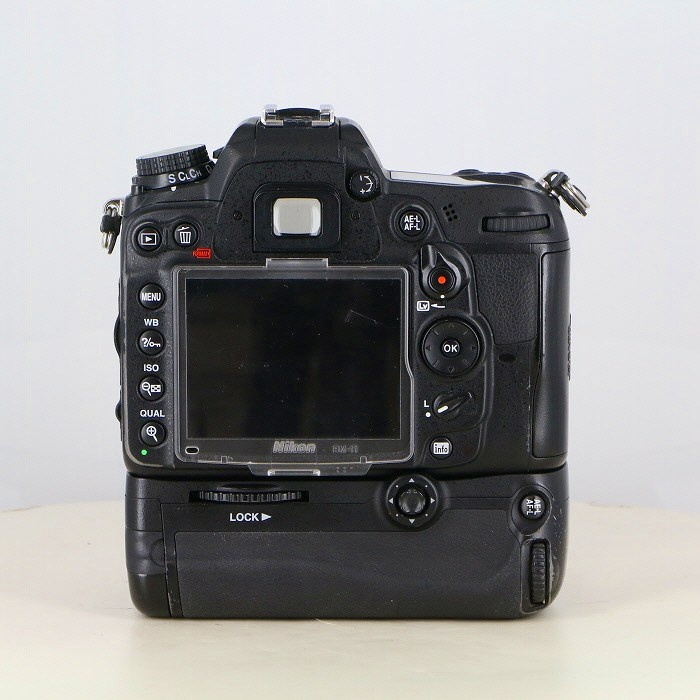 ニコン D7000ボディ+MB-D11