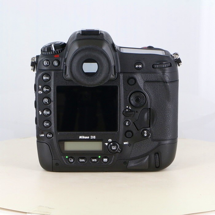ニコン D5 ボディ(XQD-TYPE)