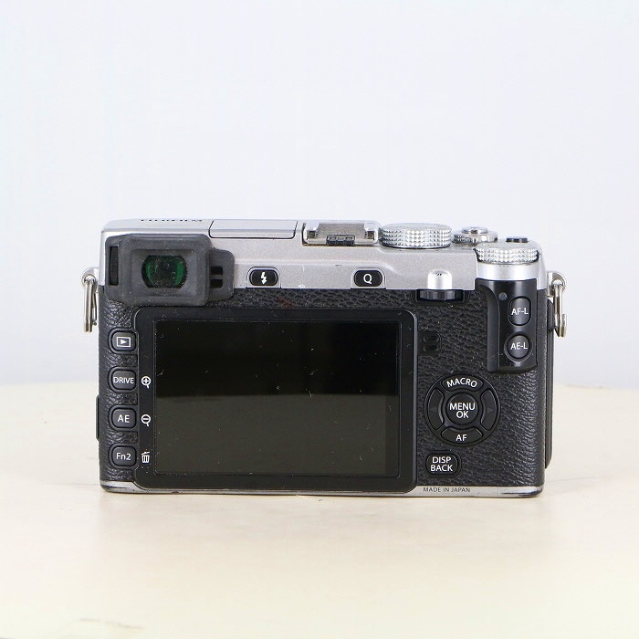 フジフイルム X-E2 シルバー ボディ