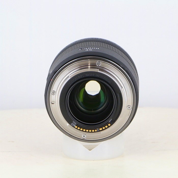 キヤノン RF35/1.8マクロ IS STM