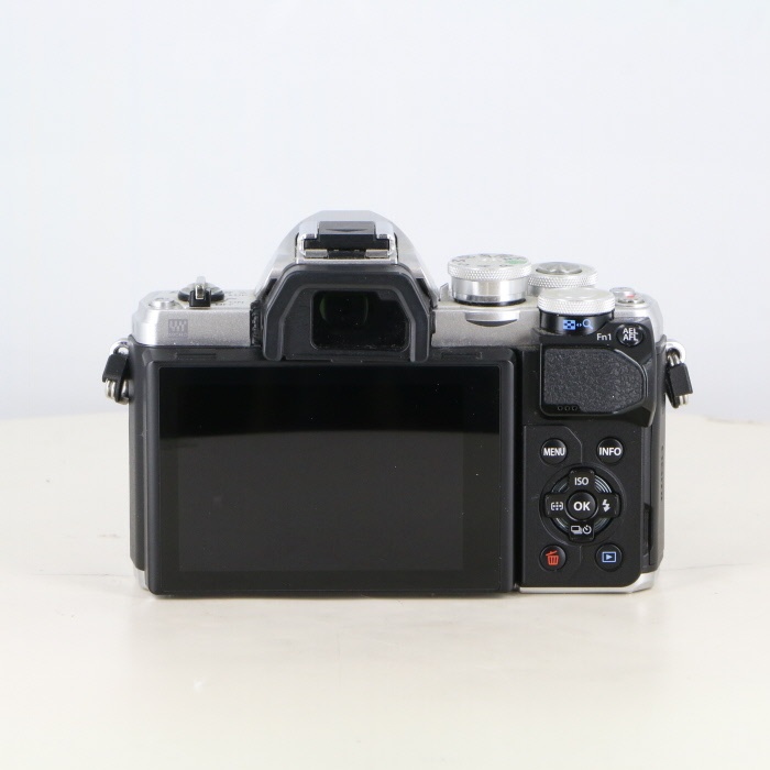 オリンパス E-M10 MarkIII ボディ シルバー