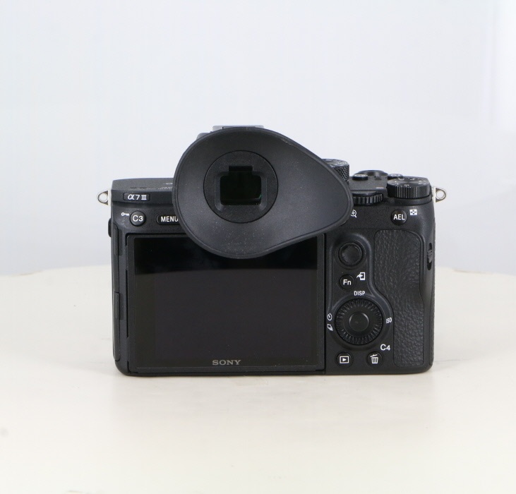 ソニー α7III (ILCE-7M3) ボディ