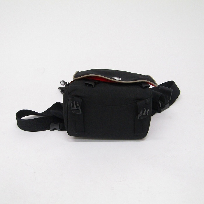 ソノタ クランプラー カメラバック