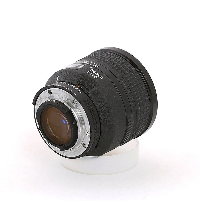 ニコン AF 85/1.4D
