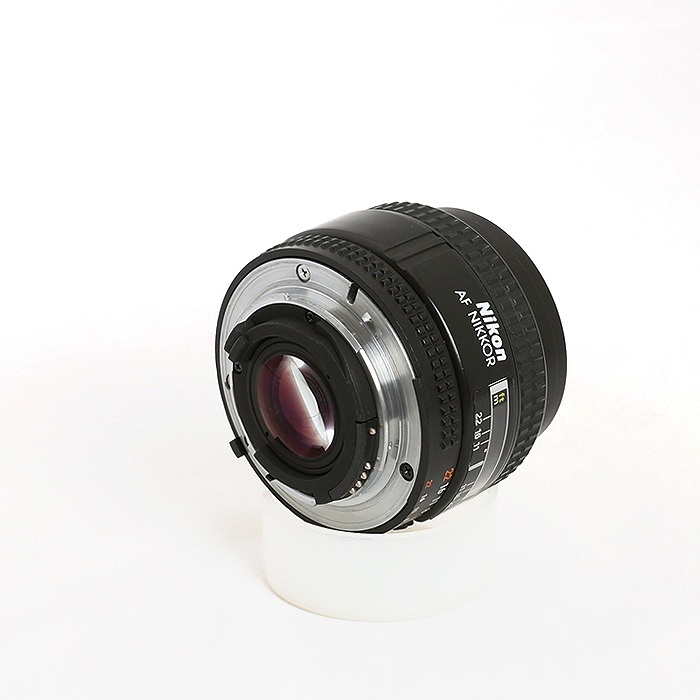 ニコン AF 24/2.8