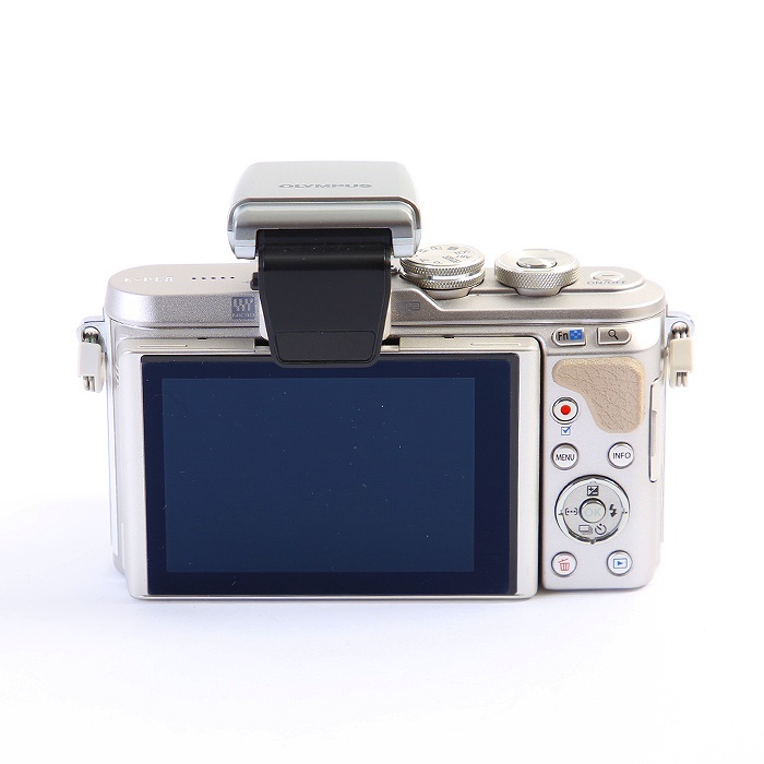 オリンパス E-PL8 14-42EZレンズキツト ホワイト