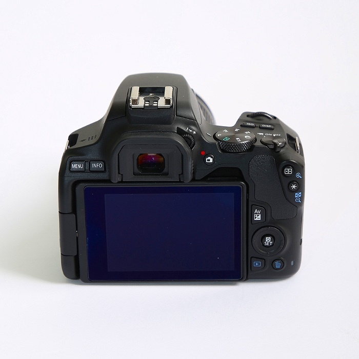 キヤノン EOS KISS X10/EF-S18-55 IS STM レンズキツト BK