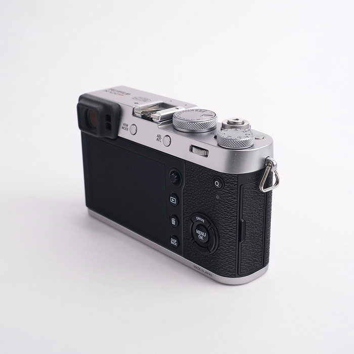 フジフイルム X100F シルバー