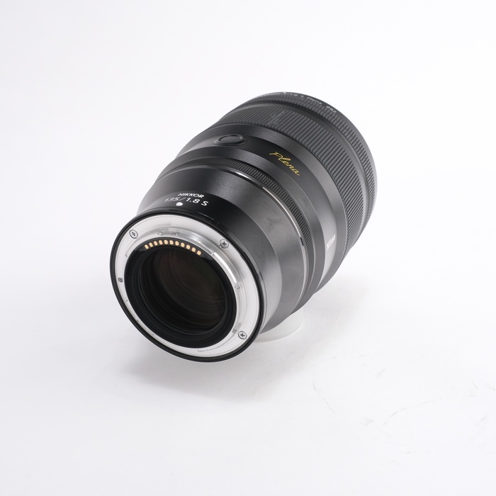 ニコン Z 135/1.8 S PLENA