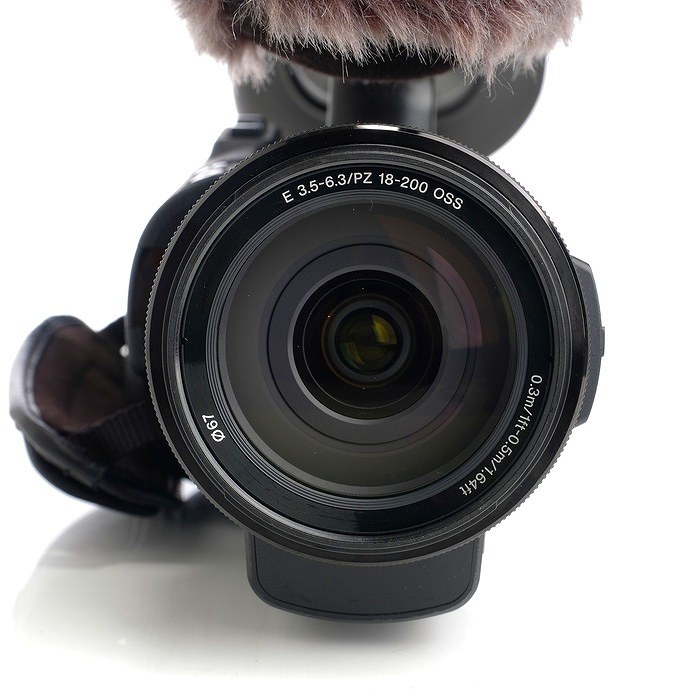 ソニー NEX-VG30H B HD