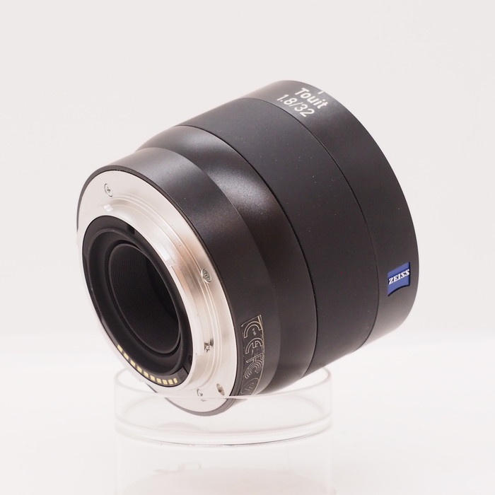ツアイス Touit 32/1.8 Eマウント
