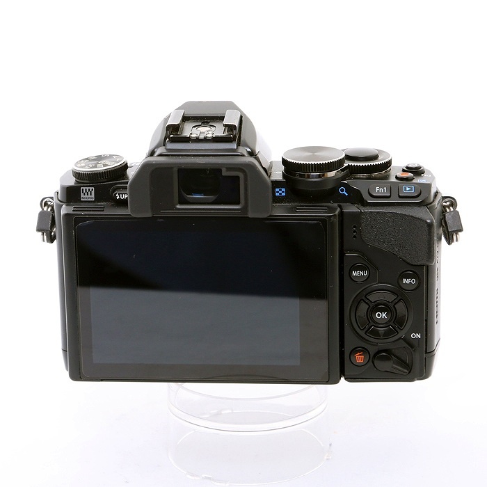 オリンパス  OM-D E-M10 ボデイ ブラツク