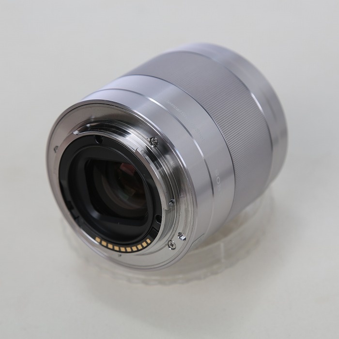 ソニー E50/F1.8 OSS