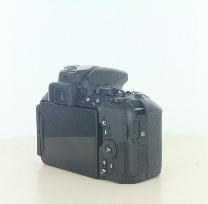 ニコン D5600