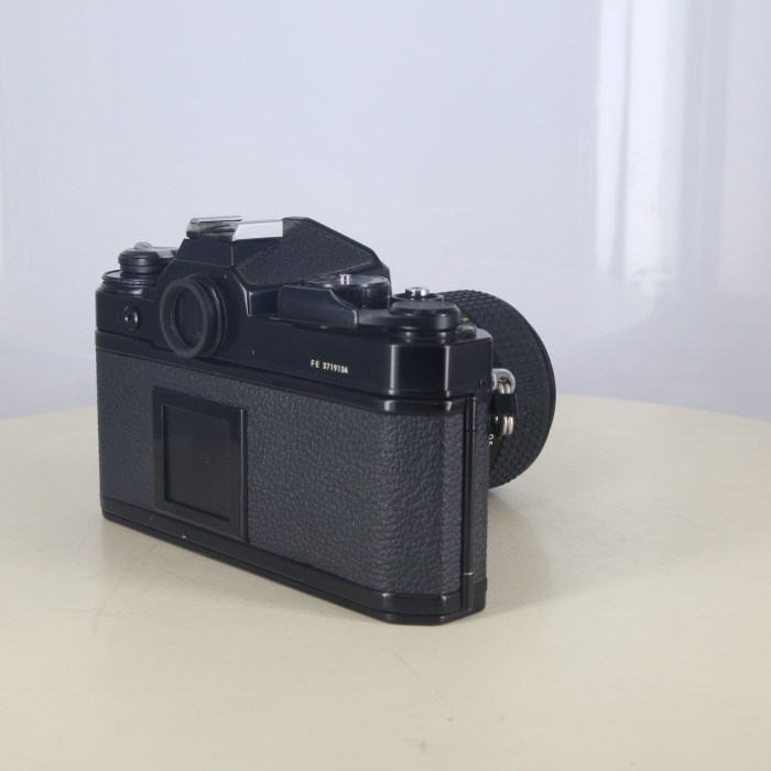 ニコン FE+Ais35-70/3.5-4.8