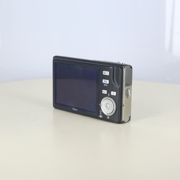 ニコン COOLPIX S7c