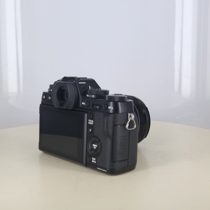 フジフイルム X-T1 ブラック レンズキット(18-55/2.8-4)