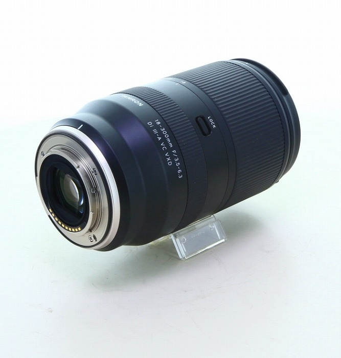 タムロン 18-300/3.5-6.3 Di III-A VC VXD フジX用（Model B061）