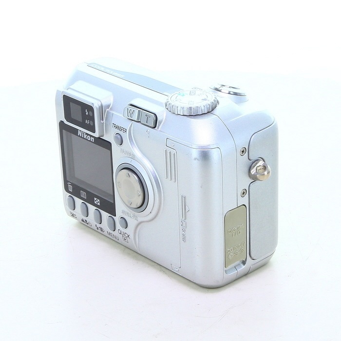 ニコン COOLPIX 885 シルバー