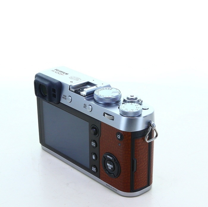 フジフイルム X100F ブラウン