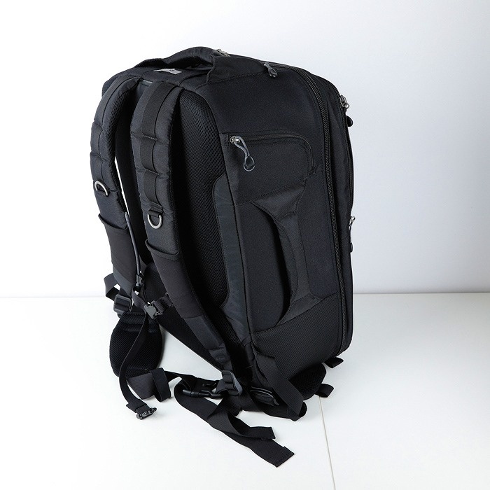 thinkTANKphoto エアポート・アクセレレーター