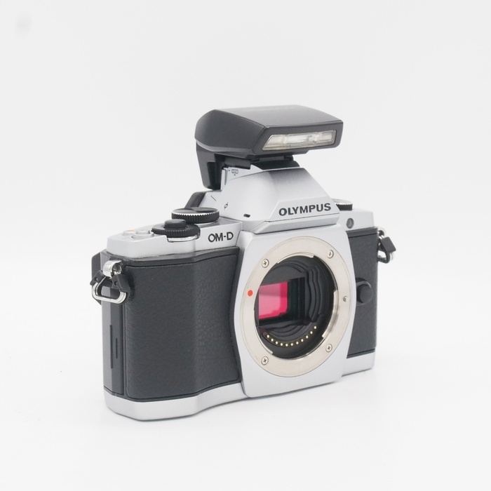 オリンパス OM-D E-M5 シルバー
