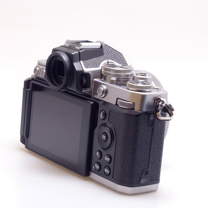 ニコン Z FC 16-50 VR レンズキツト シルバー