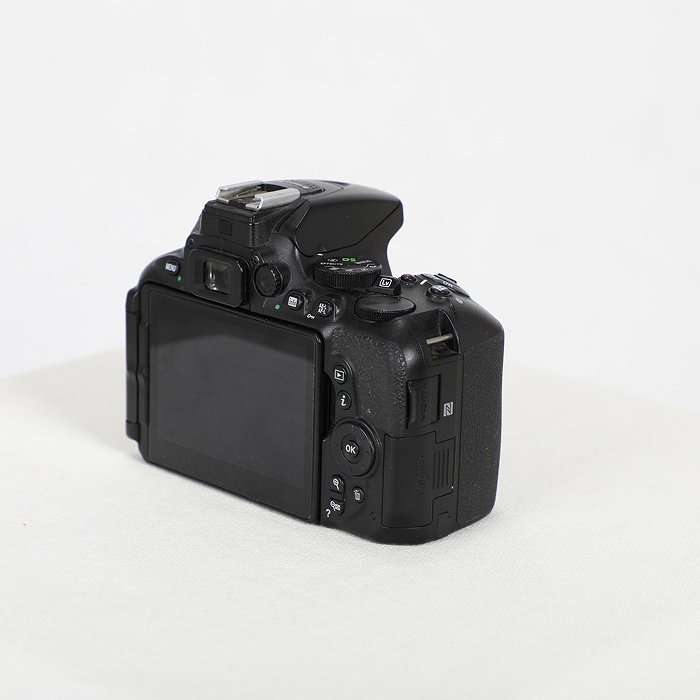 ニコン D5600 ボデイ