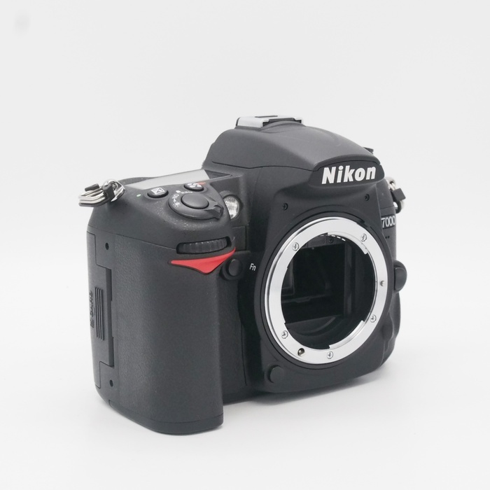 ニコン D7000