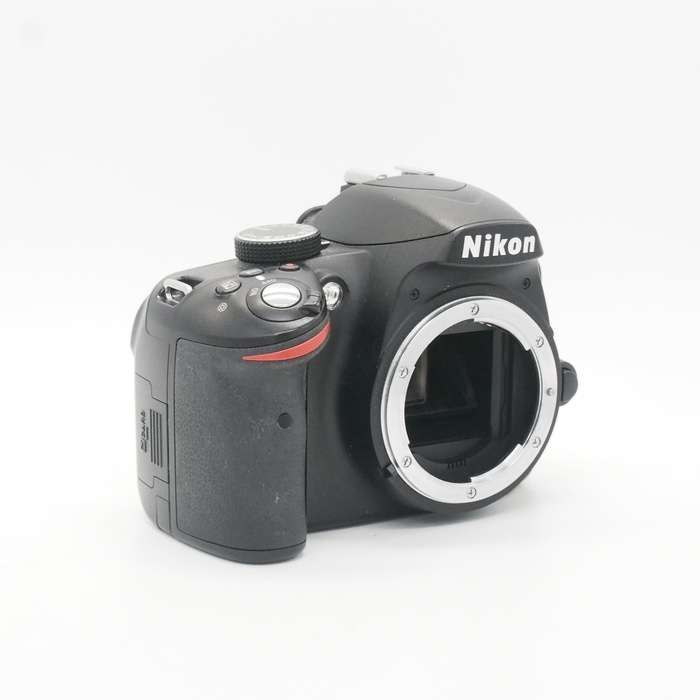 ニコン D3200 ボデイ ブラツク ※充電器無し