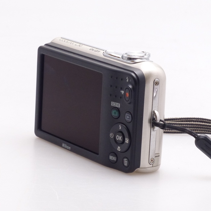 ニコン COOLPIX L30 シルバー