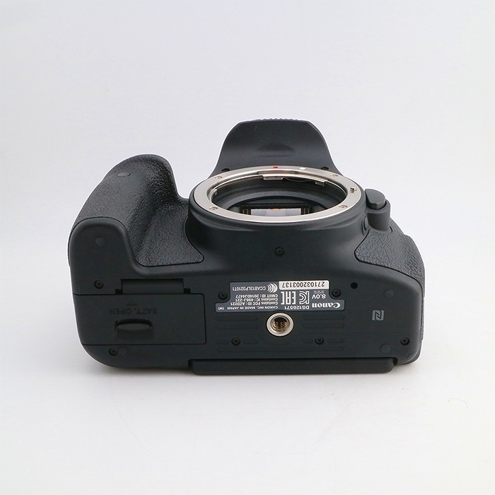 キヤノン EOS Kiss X8i