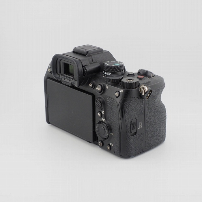 ソニー ILCE-7M4