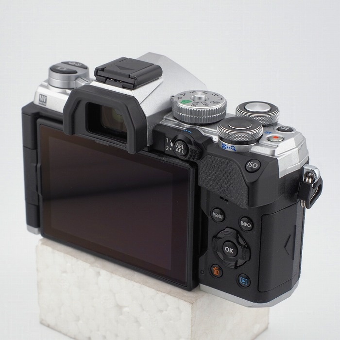 オリンパス E-M5 MarkIII シルバー