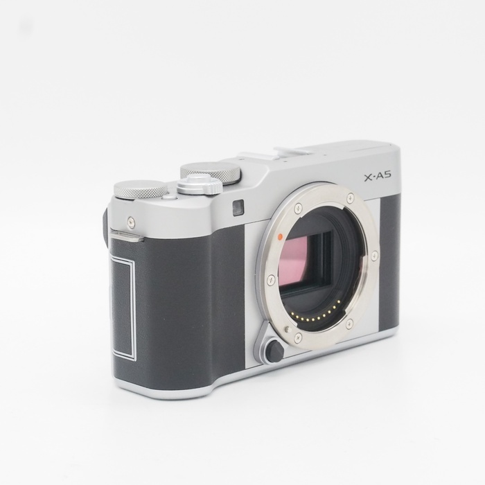 フジフイルム X-A5-S ボデイ シルバー