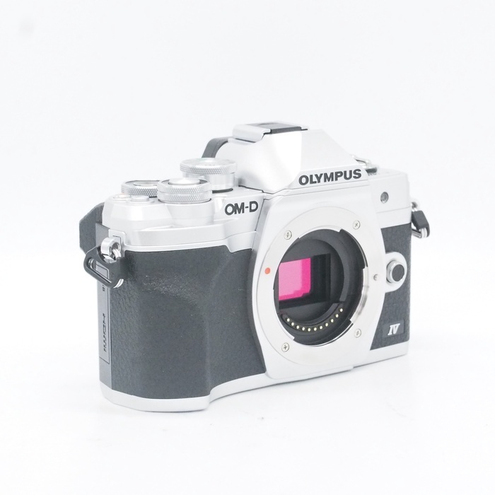 オリンパス OM-D E-M10 MARK4 ボデイ シルバー