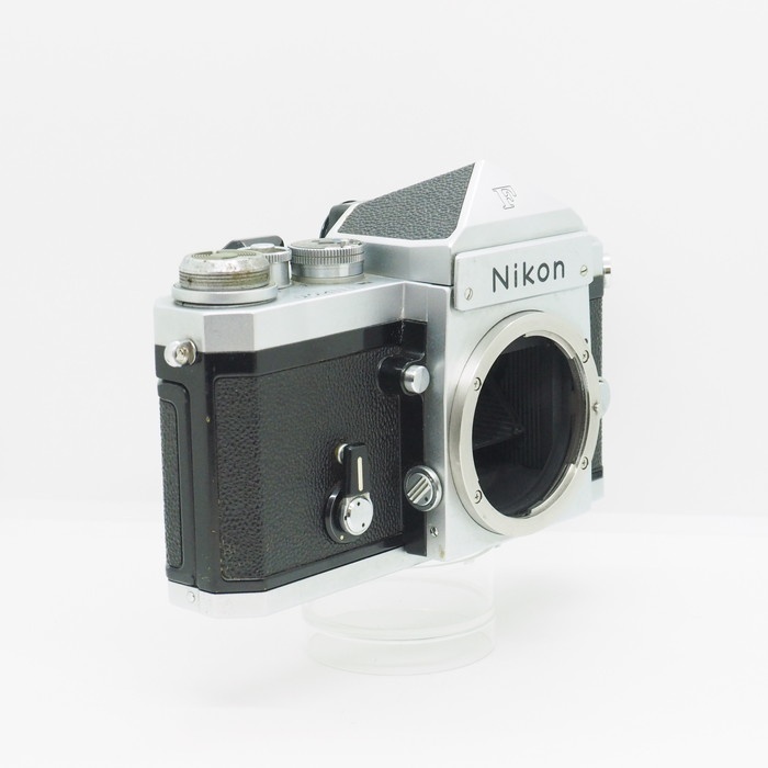 ニコン F アイレベル シルバー ボディ (738万番台)