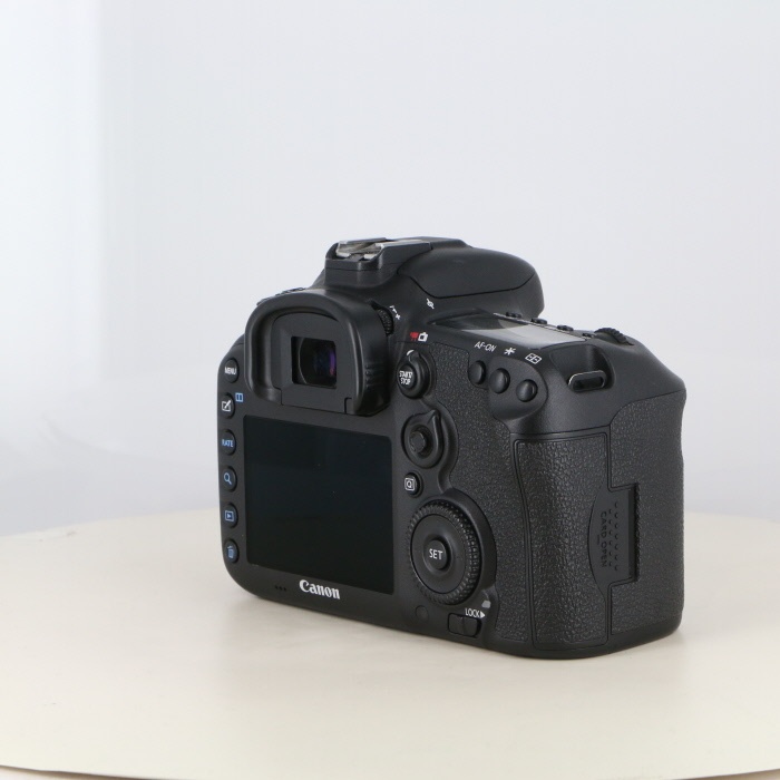 キヤノン EOS 7D Mark II ボディ