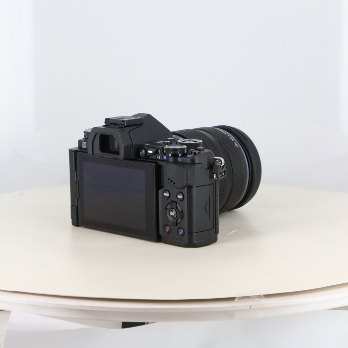 オリンパス OM-D E-M5 Mark II 12-40/2.8レンズキット ブラック