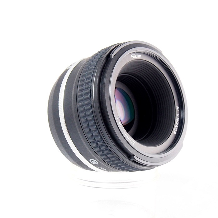 ニコン AF-S 50/1.8G (SPECIAL EDITION)