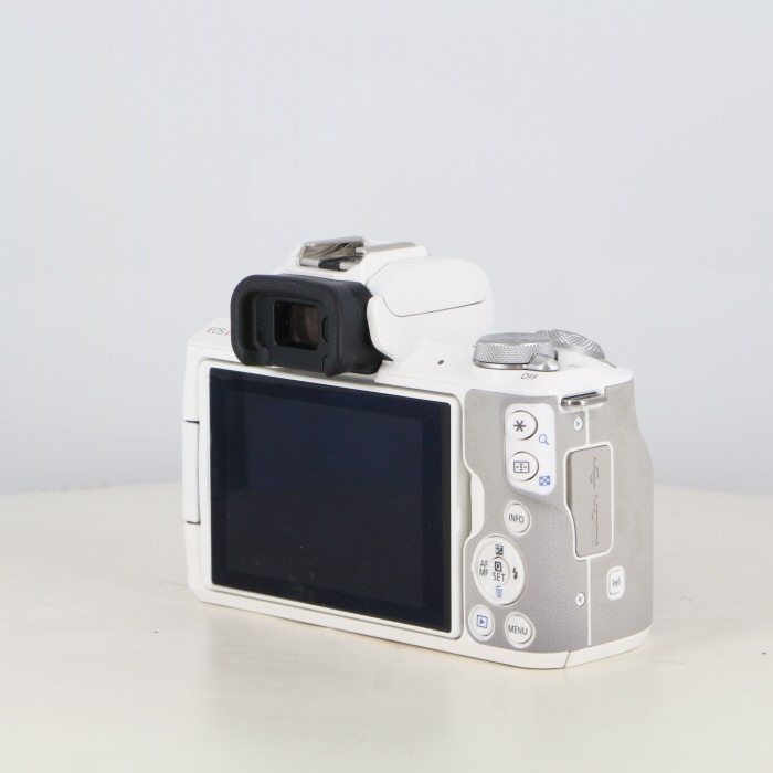 キヤノン EOS KISS M2 ボデイ ホワイト