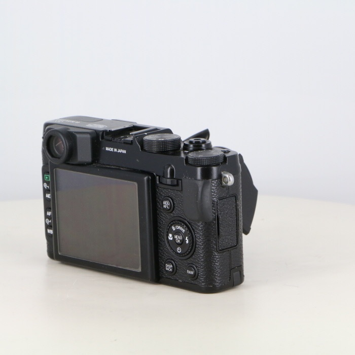 フジフイルム X10