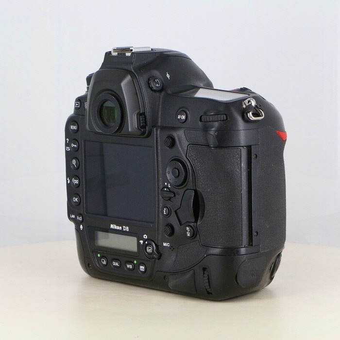 ニコン D6 ボディ