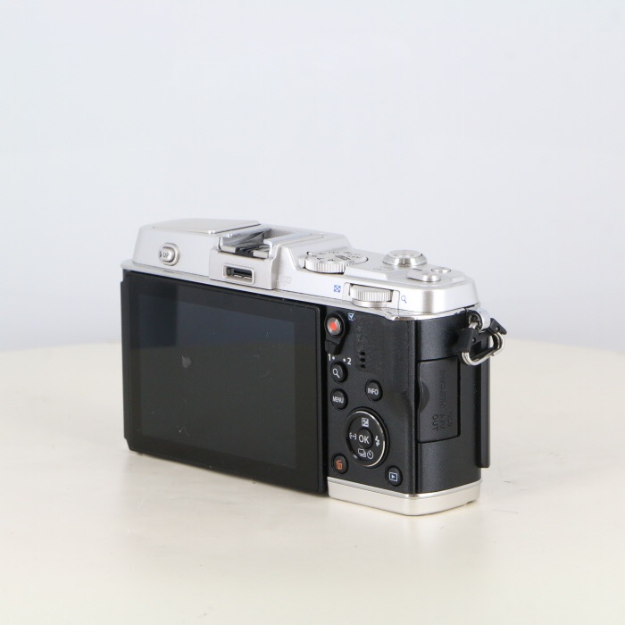 オリンパス E-P5 ボディ シルバー