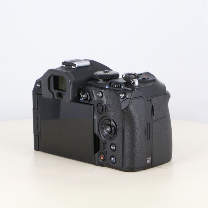 OM SYSTEM OM-1 ボディ