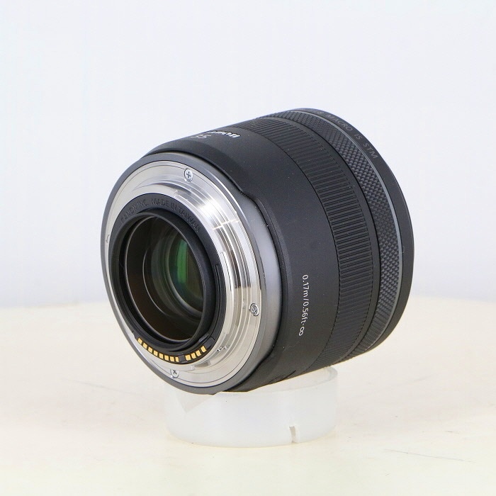 キヤノン RF35/1.8マクロ IS STM